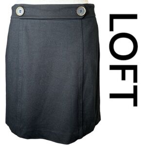LOFT Black Skirt w/Decorative Button Front, Invisible Rear Zip, Lined, Size 2.